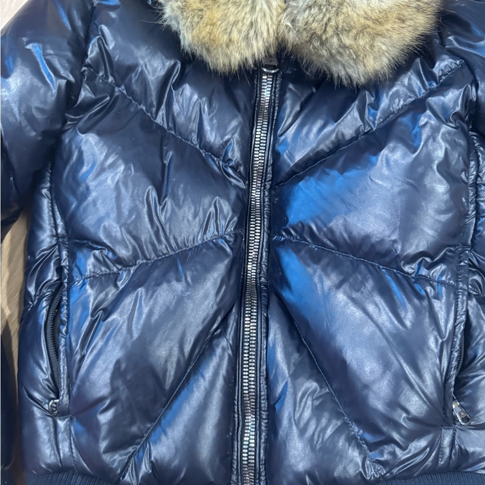 Navy blue Puffer Jacket with removable Faux Fur Collar kids size 7 like new kids - Picture 4 of 7